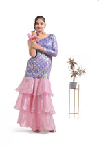Brocade Twirl — Pink